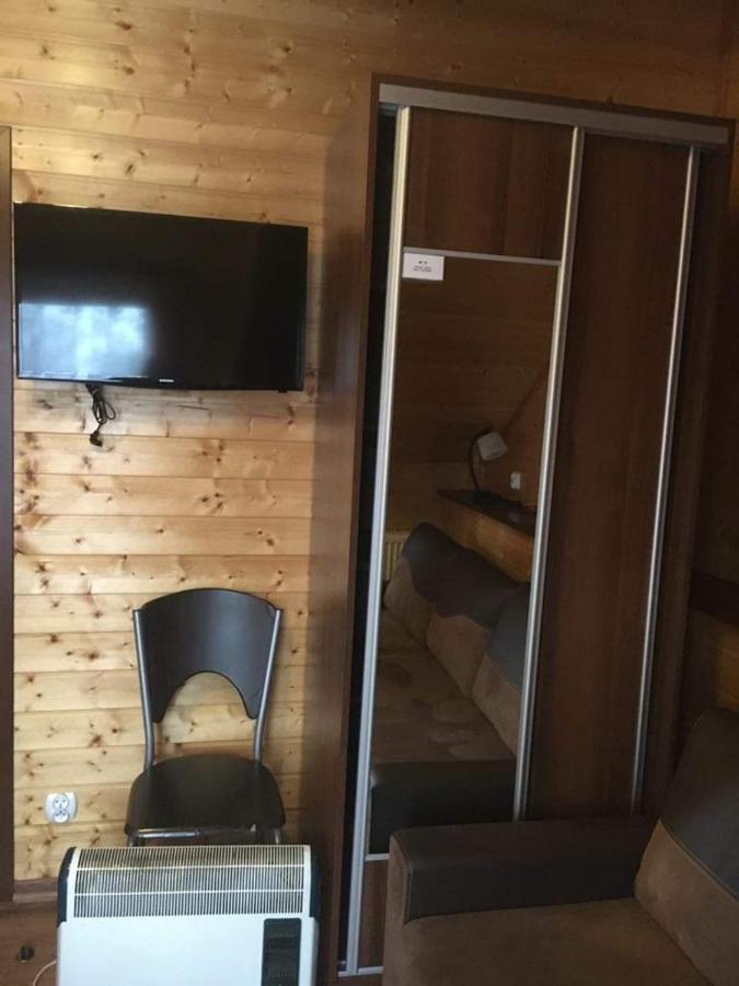 Pokoje Vip Тшенсач Экстерьер фото