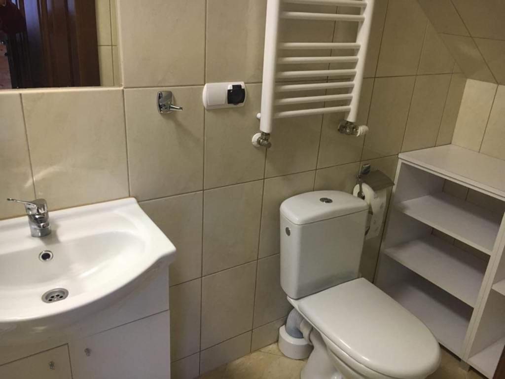 Pokoje Vip Тшенсач Экстерьер фото